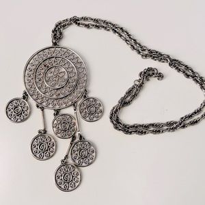 Filigree Pendant Vintage Women’s Silver Tone Necklace